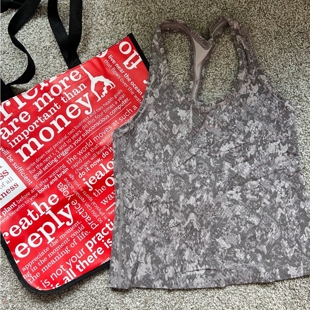 Lululemon size 8 cool racerback cropped tank